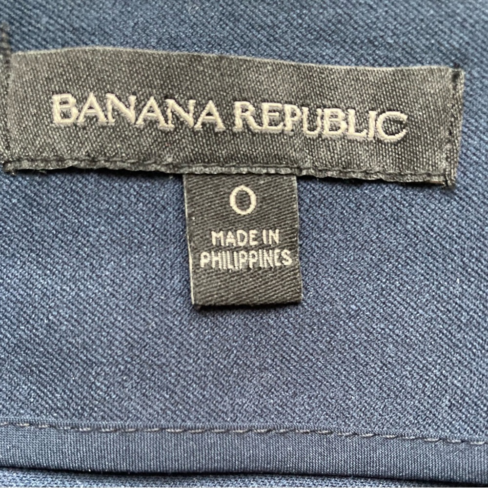 Banana Republic Classic Pencil Skirt Dark Navy Blue Like New Generous Size 0 - Picture 6 of 9